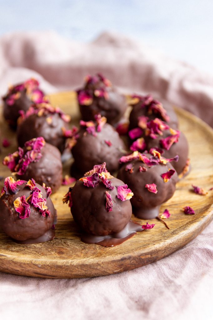 Valentine’s Day Cranberry Chocolate Truffles