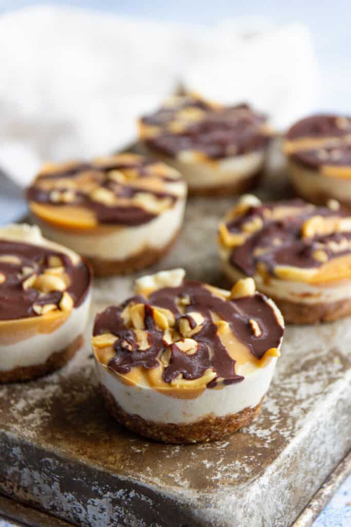mini vegan snickers cheesecake 