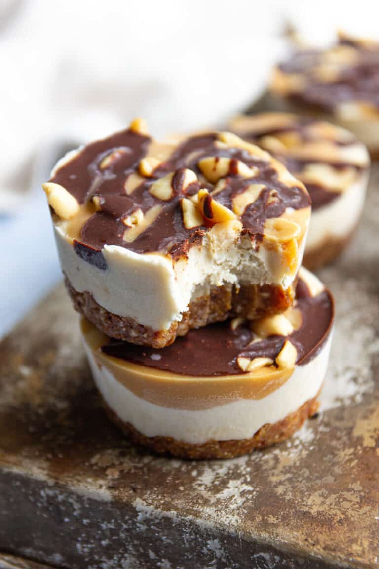 vegan snickers cheesecake