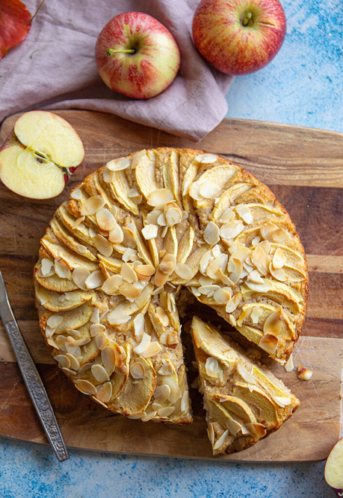 oil-free vegan apple cake with almond meal and apple sauce