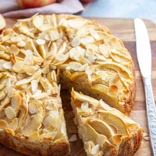 vegan apple and almond cake