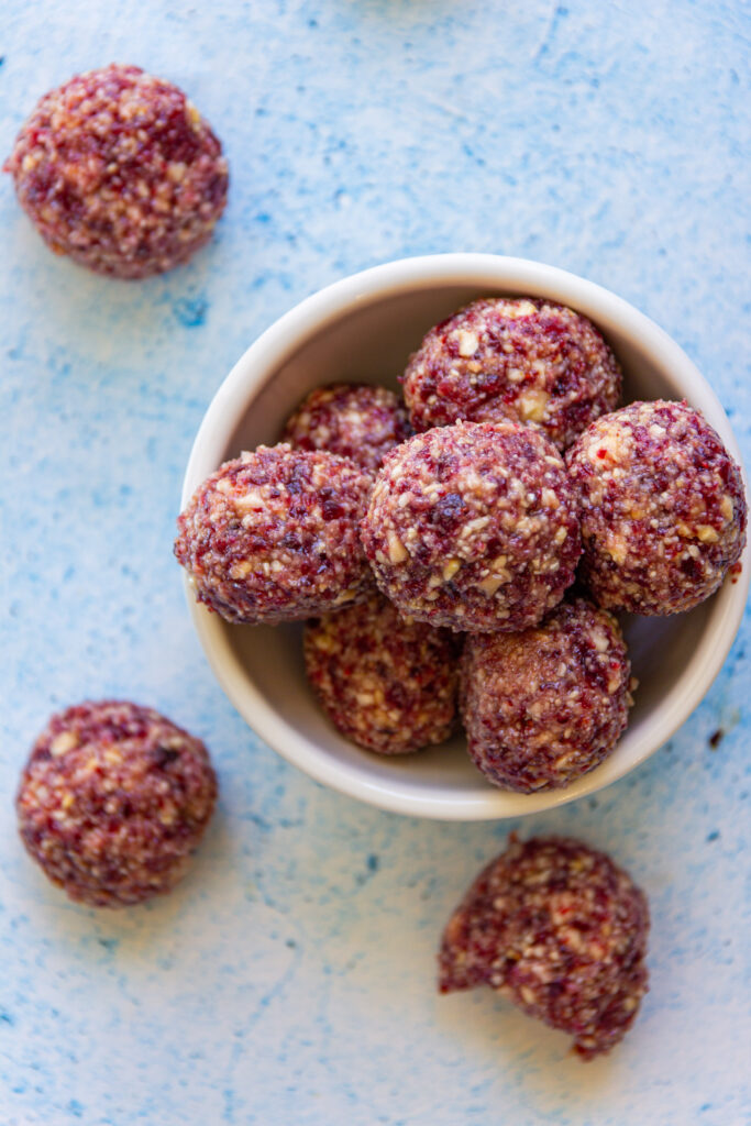 easy cranberry bliss balls recipe